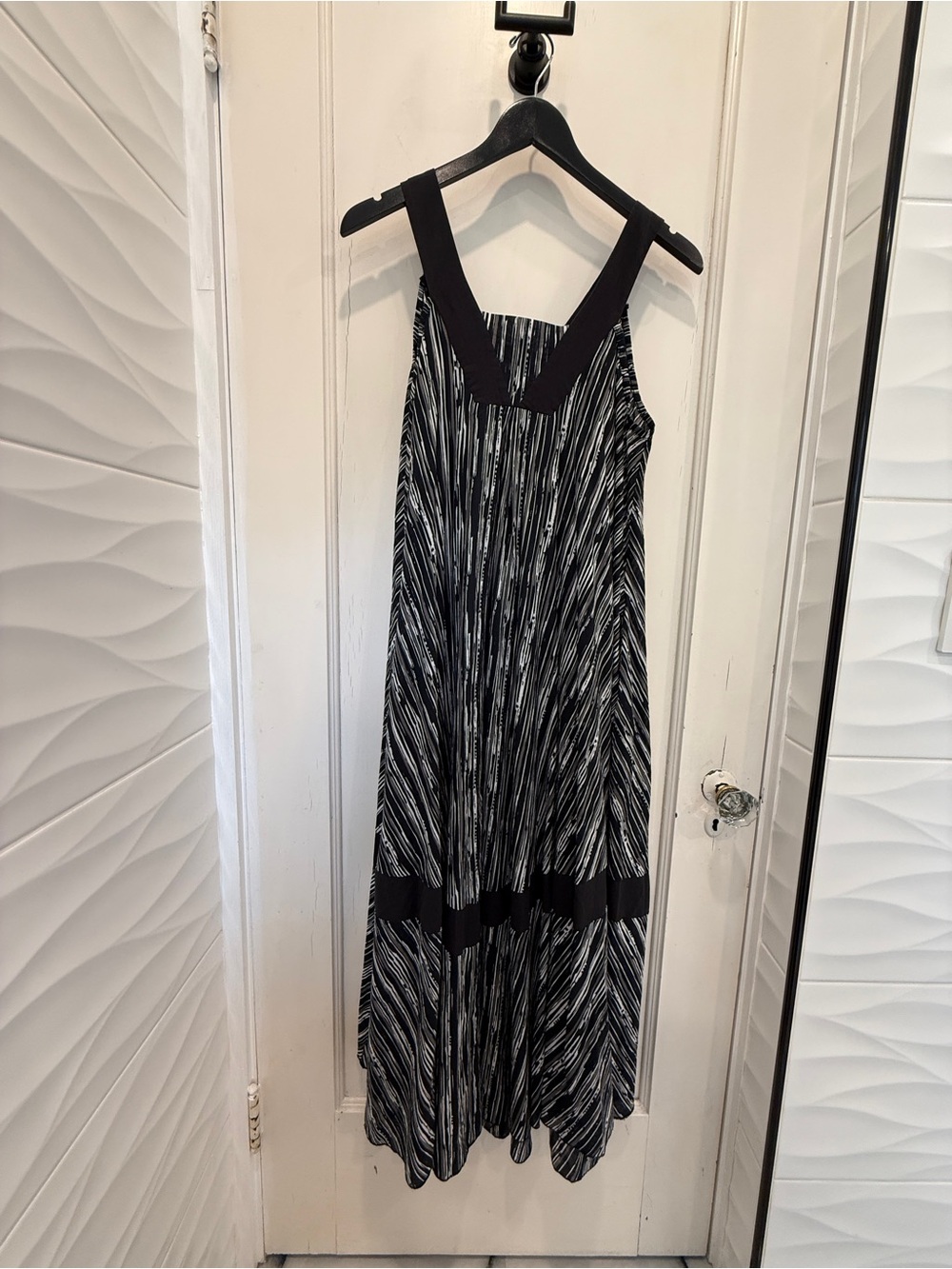 Luukaa Black & White Striped Sleeveless Maxi Dress